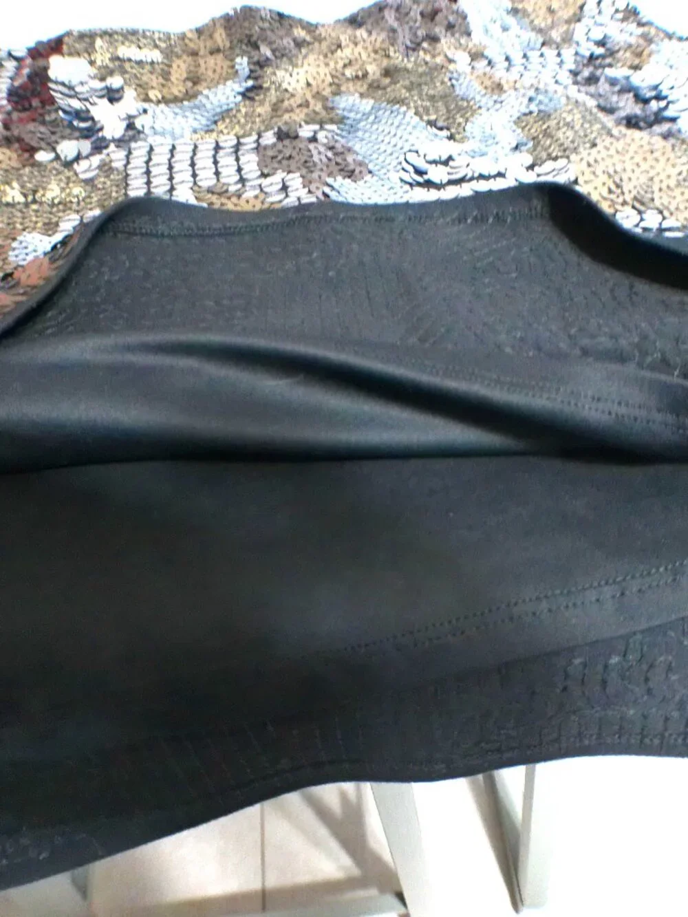 Express Sequin Mini Skirt Size M Silver Gold Party Holiday Pull-On Glam - Picture 3 of 4